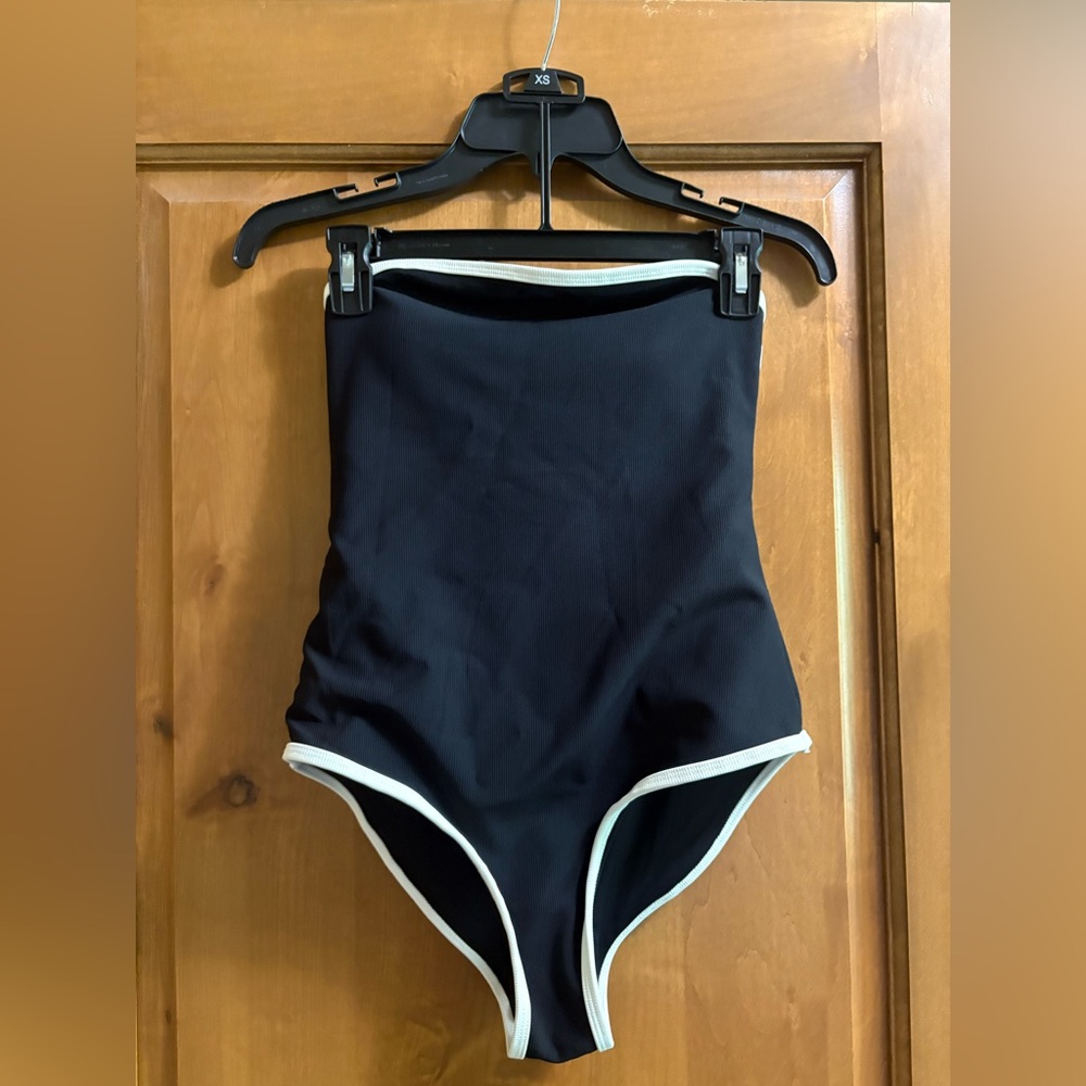 Wilo the label - Black One-Piece Swimsuit with White Trim